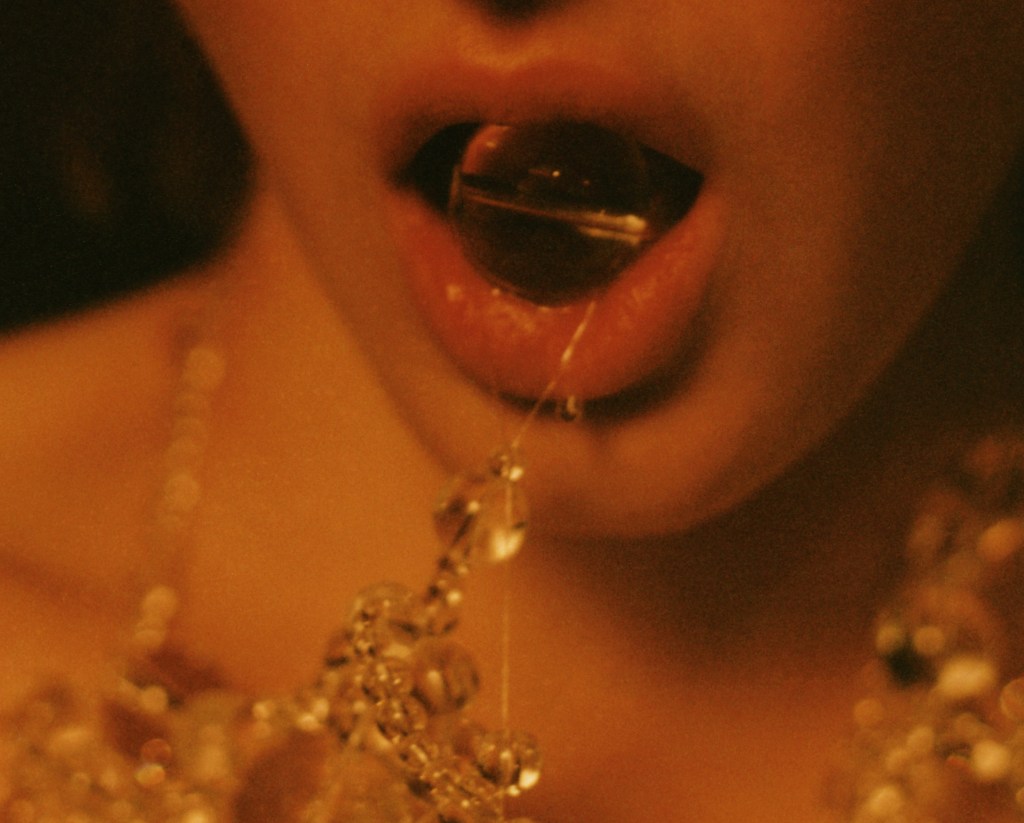 Gwen + Alice_HEROINE-12_Page_2_Image_0001