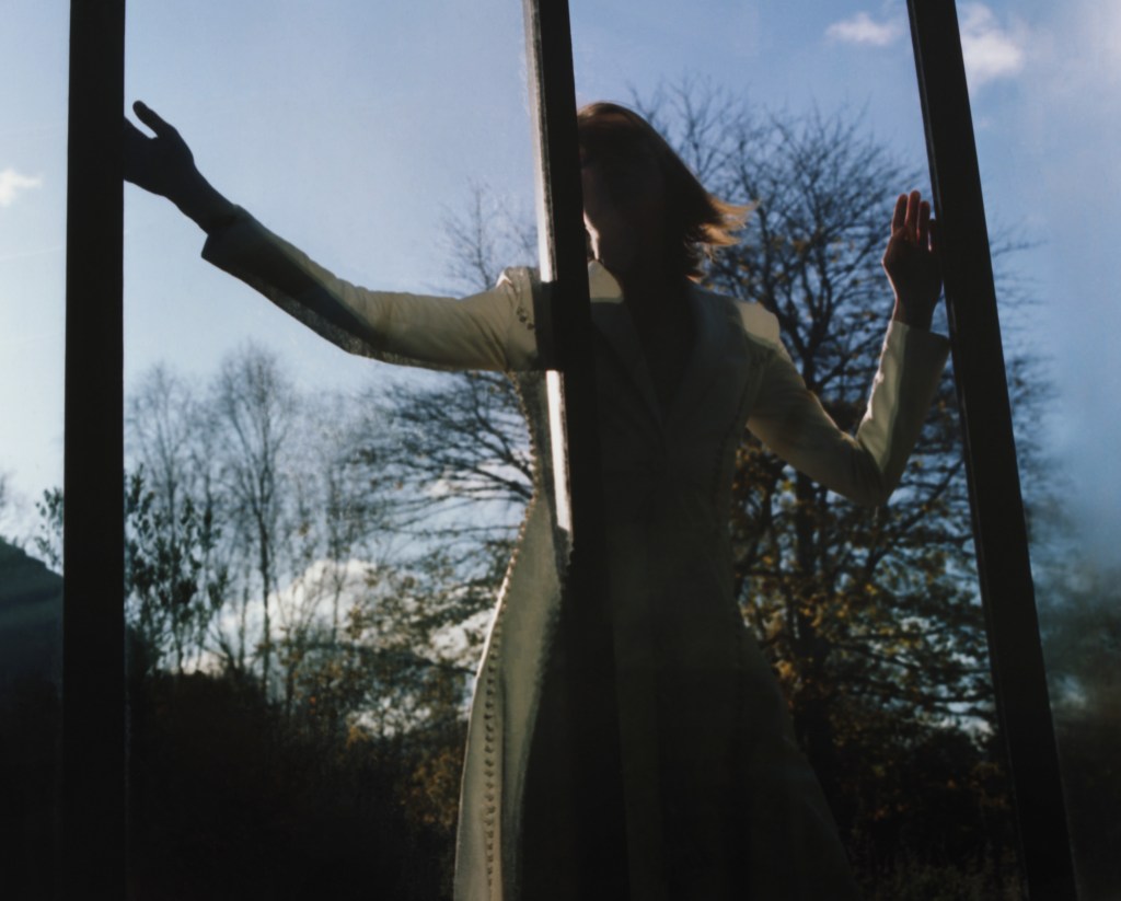 Gwen + Alice_HEROINE-12_Page_2_Image_0002